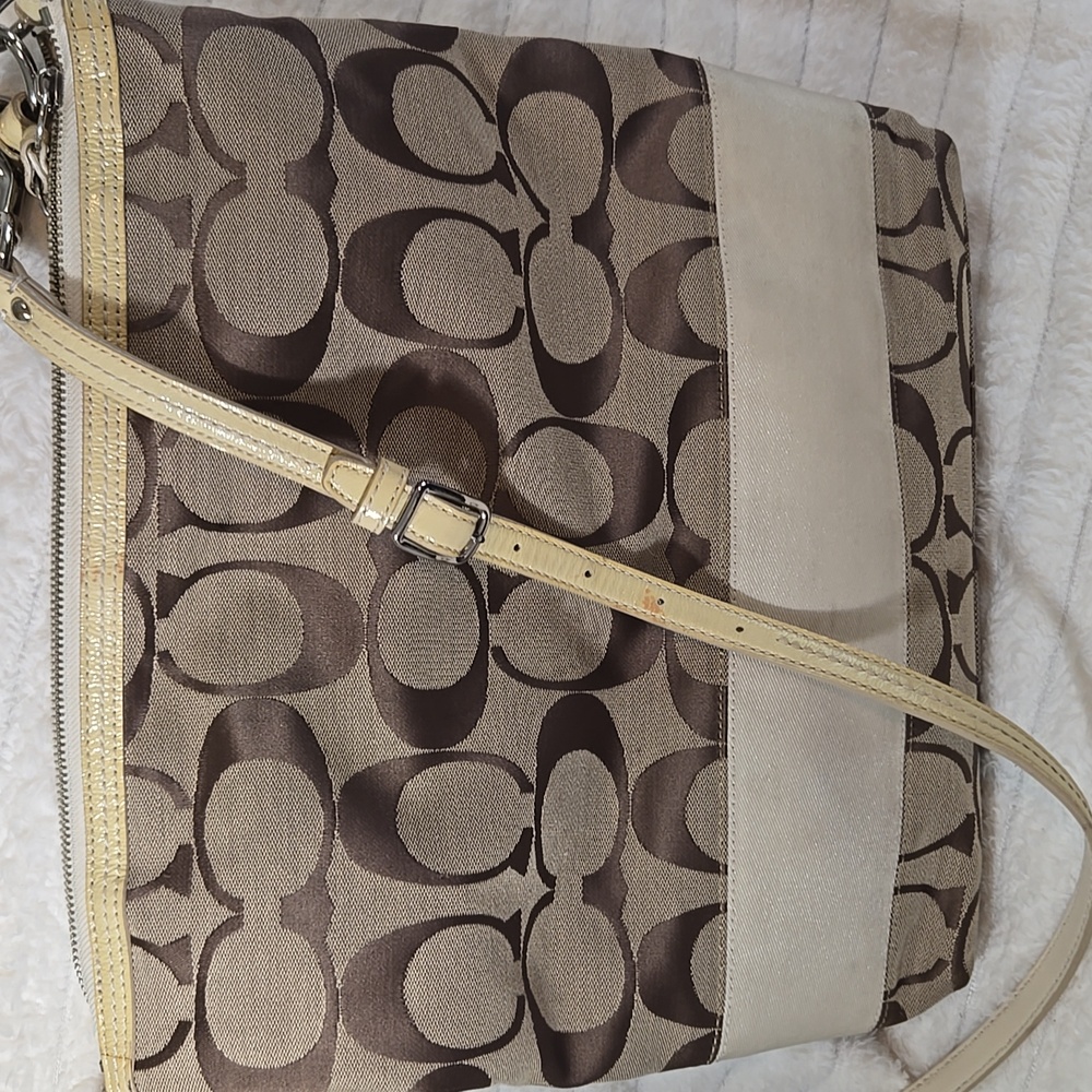 Coach Brown and Cream Signature Shoulder/Crossbody Bag - Picture 7 of 11